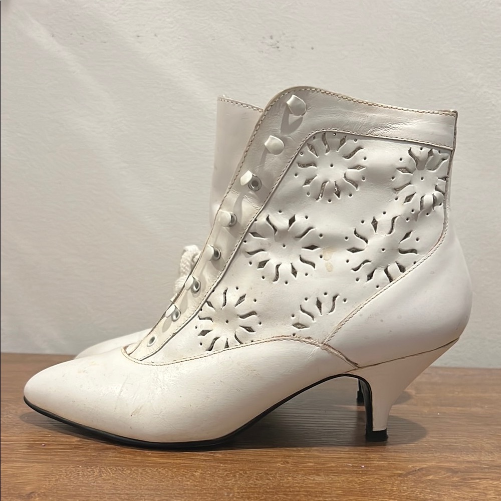 Elegant White Women's Ankle Boots
